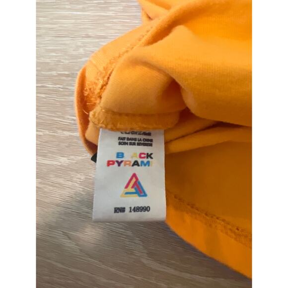 Black Pyramid T-Shirt Youth XL Orange Technology Robot Astronaut Streetwear - Picture 7 of 10